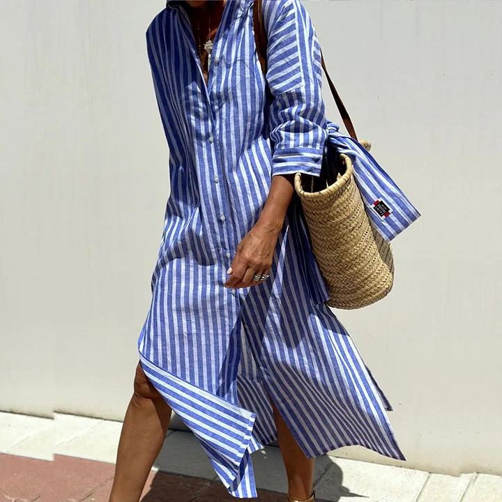 Gestreiftes Damen-Hemdkleid, lang und elegant. Perfektes Business Casual oder Sommerkleid mit Streifen.