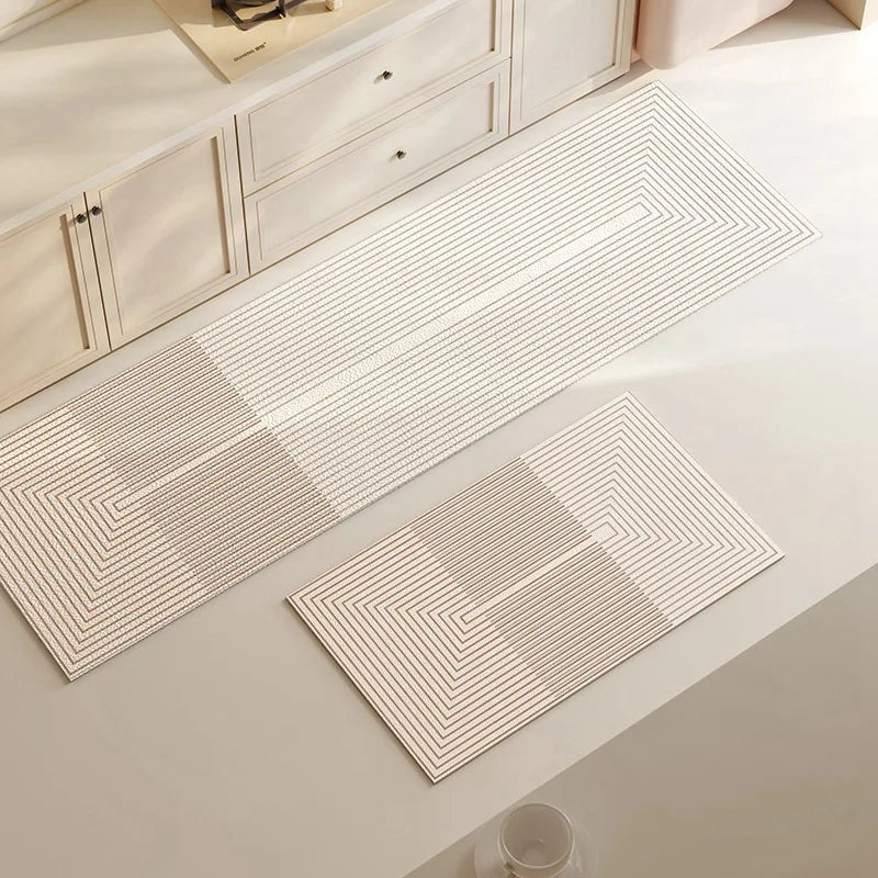 Royaleva Diatomit-Matte als Badematte. Saugfähig, rutschfest und waschbar für höchste Hygiene.