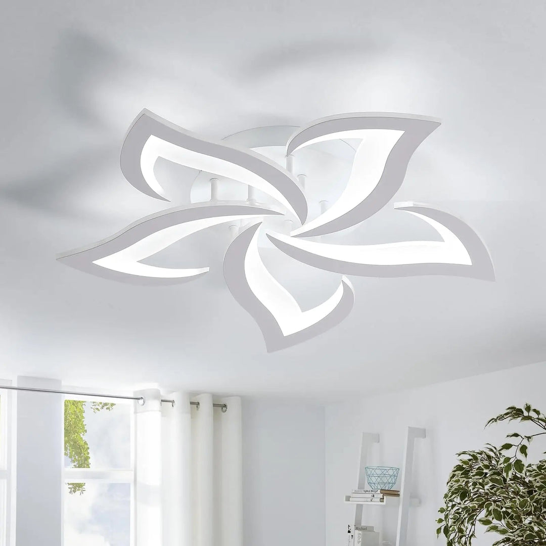 Dimmbarer LED-Kronleuchter Lunora (Acryl) mit Fernbedienung. Moderne Deckenleuchte in Schwarz oder Weiß für stilvolles Ambiente.