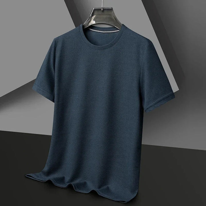 Sportliches Herren T-Shirt mit Rundhals, Kurzarm. Atmungsaktiv & vielseitig für Training & Freizeit.