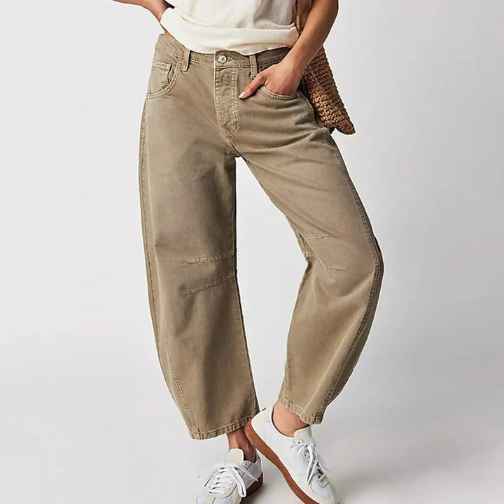 Elegante Damen Jeans mit weitem Bein, ideal für einen komfortablen und modernen Herbst-Look.