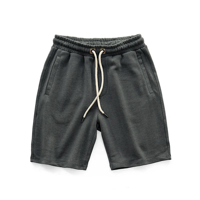 Bequeme Athleisure Herren Shorts als Sporthose; kurze Hose ideal für Sport, Freizeit & aktive Bekleidung.