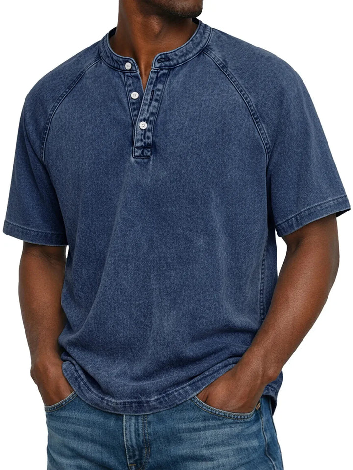 Lässig gestyltes Langarmhemd für Herren, ein vielseitiges Oberteil für den Casuallook.