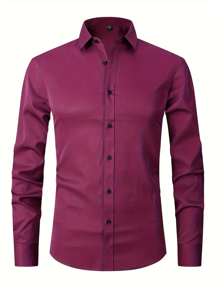 Dehnbares Slimfit Herren Businesshemd, knitterfrei, langarm, für einen professionellen Auftritt.