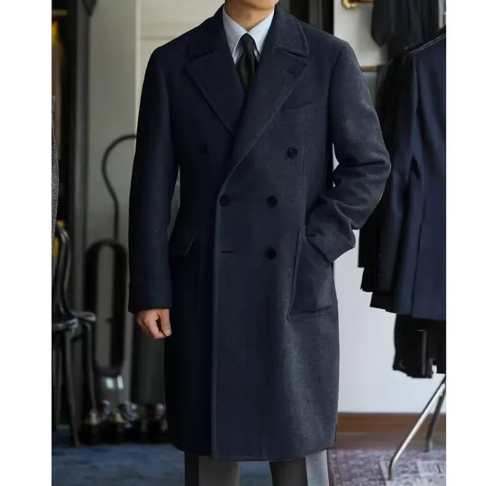 Stilvoller Herren Wintermantel mit Stehkragen für elegante Business-Looks und den täglichen Gebrauch.