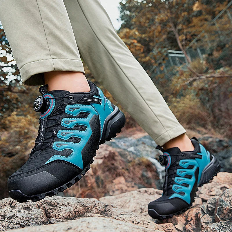 Robuste Herren Wanderschuhe: Rutschfest und strapazierfähig für sicheren Halt bei Trekking und Outdoor-Abenteuern.