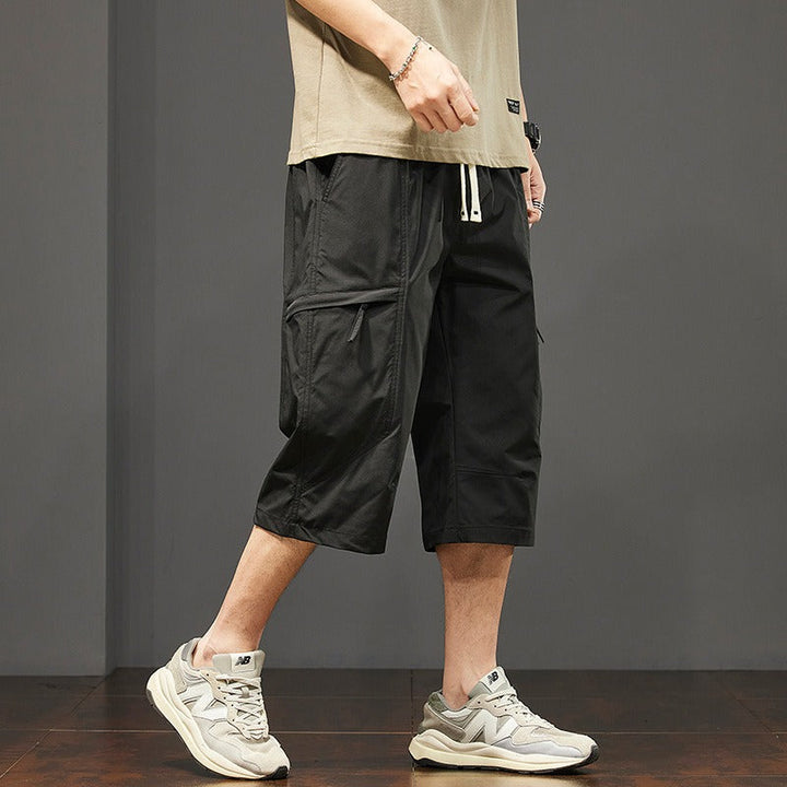 Robuste Herren Cargo Shorts mit großem Stauraum durch Seitentaschen, perfekt für Sport, Outdoor & entspannte Freizeit.