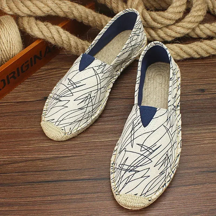 Graffiti-Design Herren Espadrilles Elio; stylische und bequeme Sommerschuhe für Männer.