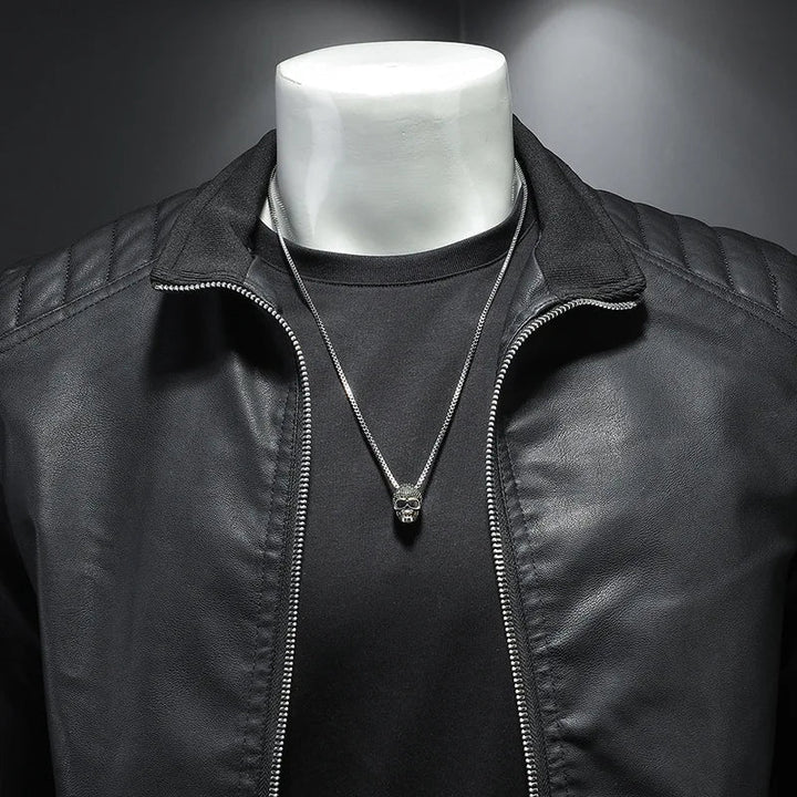 Lässige schwarze Slim Fit Herrenjacke mit Reißverschluss, perfekt für den Freizeit-Look.