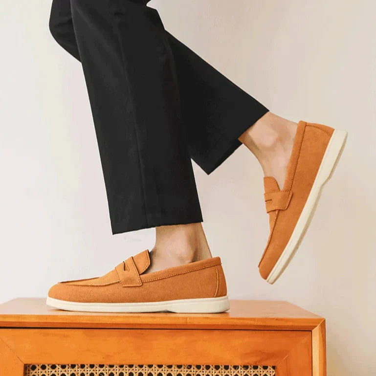 Klassische schwarze Loafer, elegante Businessschuhe, robust & langlebig.
