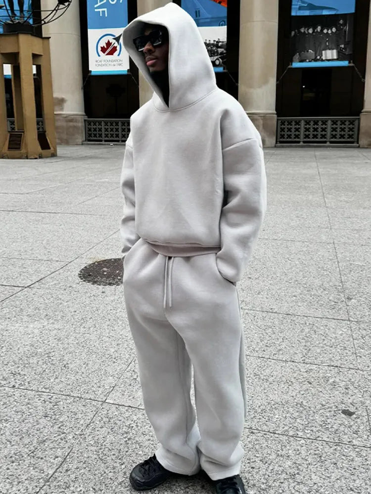 Herren Oversized Hoodie & Jogger Set. Bequemer Freizeitanzug für Herbst & Winter.