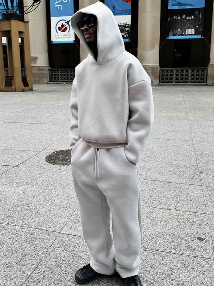 Herren Oversized Hoodie & Jogger Set. Bequemer Freizeitanzug für Herbst & Winter.