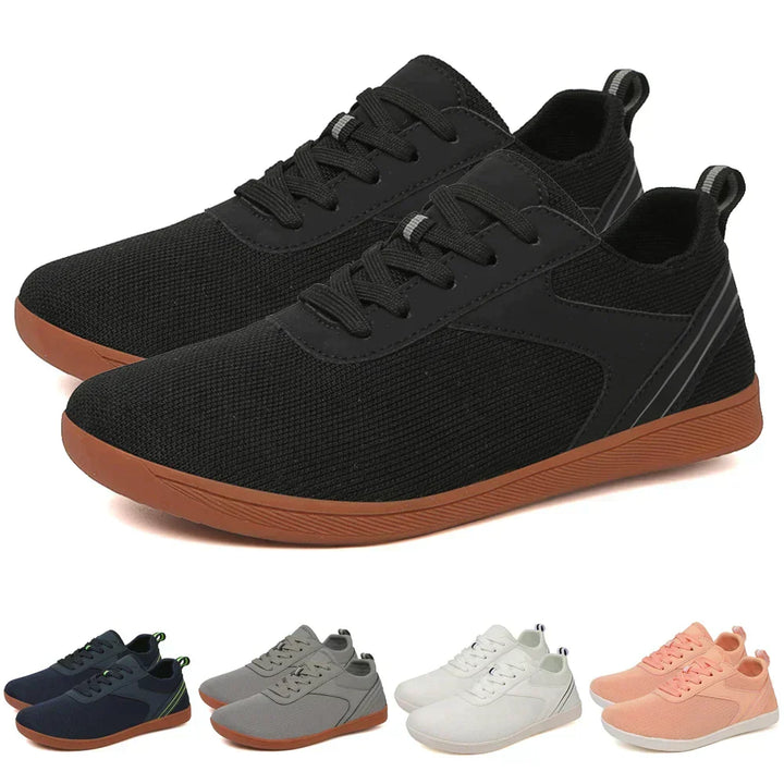 Dynamische Unisex Barfußschuhe Luno beim natürlichen Gehen, perfekt für Outdoor & Sport.