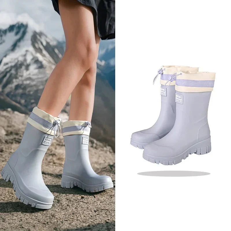Wasserdichte Damen-Gummistiefel im Retro-Design mit rutschfester Sohle für optimalen Halt.