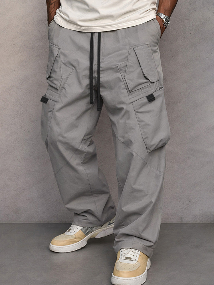 Herren Cargo-Hose in modernem Design, perfekt für Freizeit & Streetwear.
