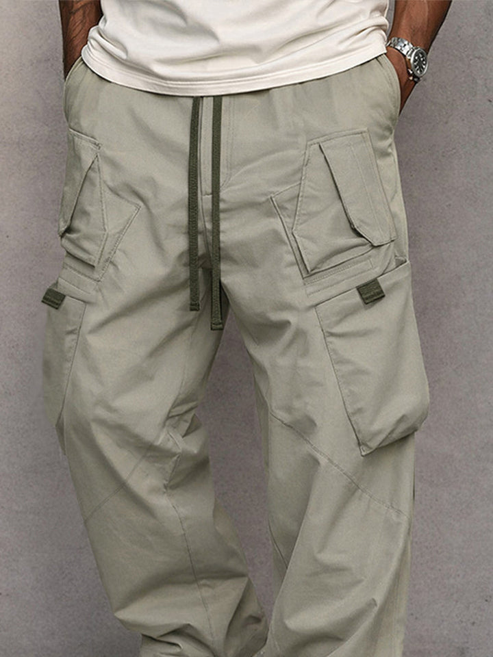 Bequeme Herren Freizeithose im Cargo-Stil, perfekt für aktive Tage und Streetwear.