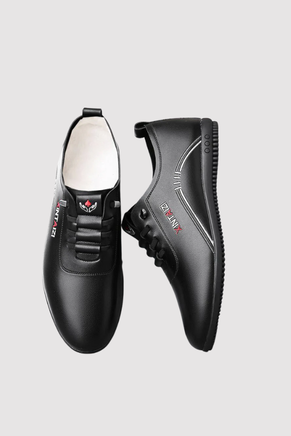 Leichte, rutschfeste Herren Wanderschuhe, ideal für Freizeit & Outdoor-Aktivitäten.