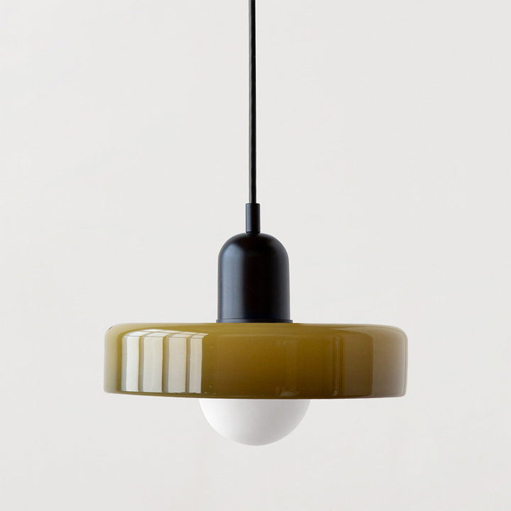 Esszimmerlampe: Moderne Glas-Pendelleuchte mit farbigem Buntglas im Bauhaus-Design.