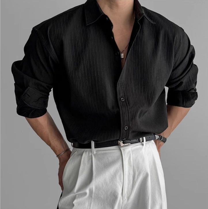 Modisches Herren Plissee Langarmhemd. Bequem & elegant für vielseitige Freizeit- und Business-Looks.