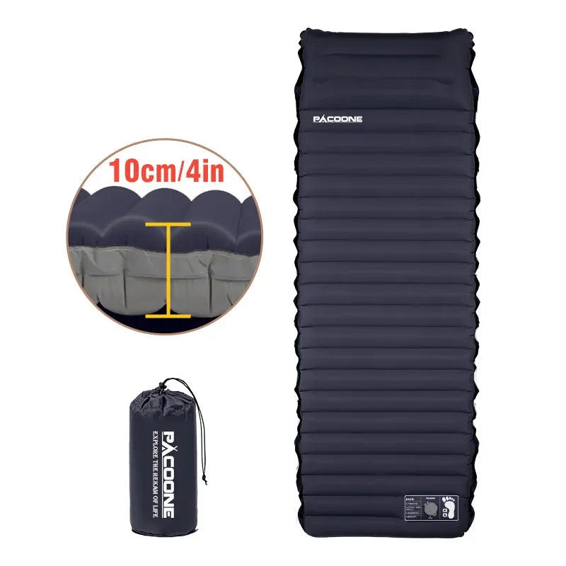 Kompakte, selbstaufblasende Isomatte mit Pumpe, ideal für Rucksackreisen und leichtgewichtige Outdoor-Abenteuer.