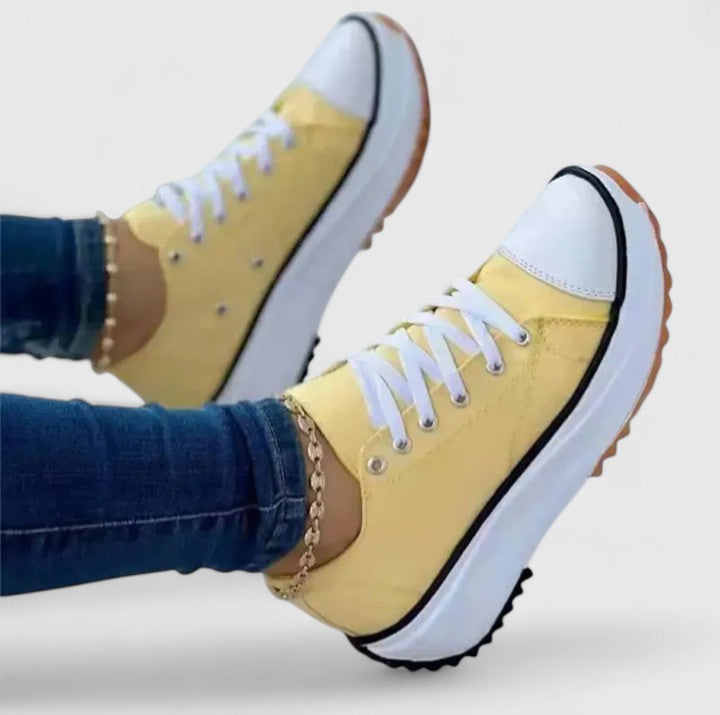 Komfortable Damen Sneaker für ein federleichtes Gehgefühl im Alltag und bei Freizeitaktivitäten.