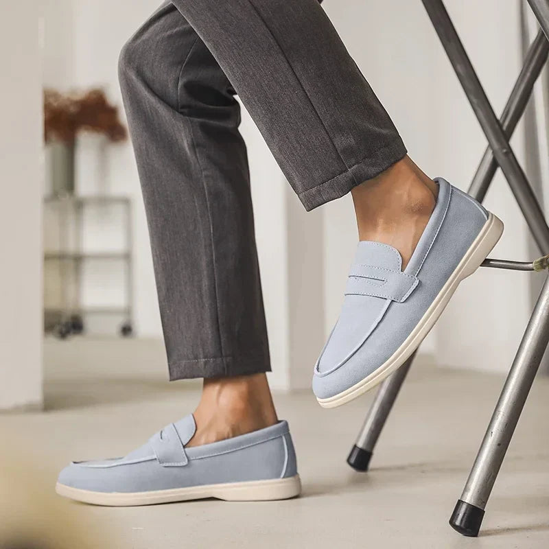 Elegante Leder Slipper für Herren, bequeme Businessschuhe für jeden Anlass.