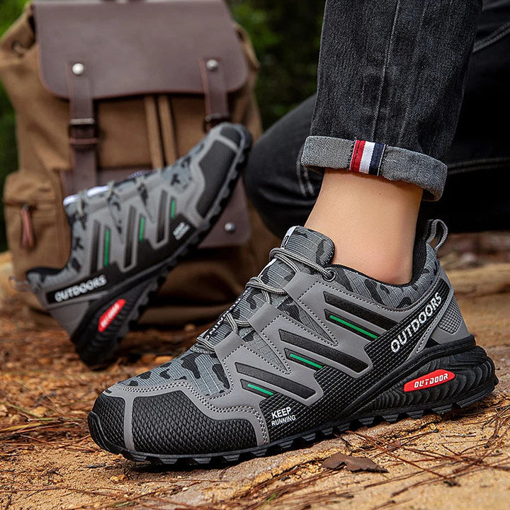 Robuste Herren-Wanderschuhe, wasserdicht & rutschfest. Ideal für Camping & Sport im Gelände.