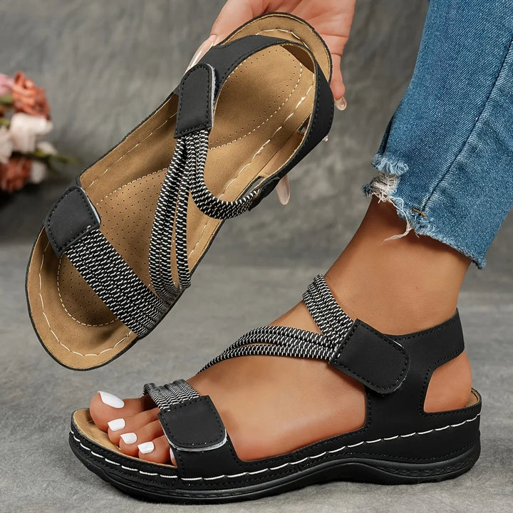 Leichte & bequeme Damen Keilabsatz Sandalen, Plateau-Sandalen für lange Sommertage am Strand oder in der Stadt.