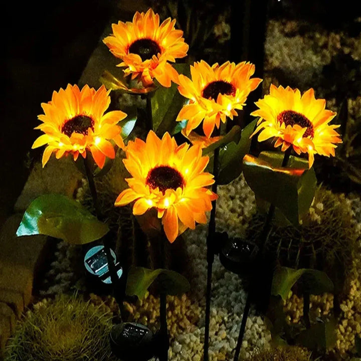 Wasserdichte Solar-Sonnenblumenlampe für den Garten. Dekorative LED-Außenleuchte, ideal für Beete.
