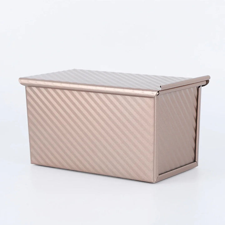 Hochwertige Antihaft Backformen in Roségold mit praktischem Deckel. Für frisches Brot und Kuchen backen.