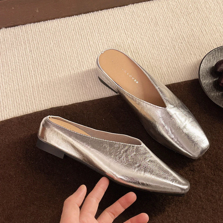 Damen Slipper mit niedrigem Schnitt & stützender Sohle. Bequeme Slip-Ons für Alltag & Büro. Komfortable Damenschuhe.