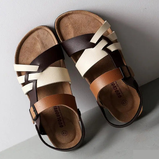 Bequeme orthopädische Damen Sandalen mit Fußunterstützung und ergonomischem Fußbett für gesunde Füße.