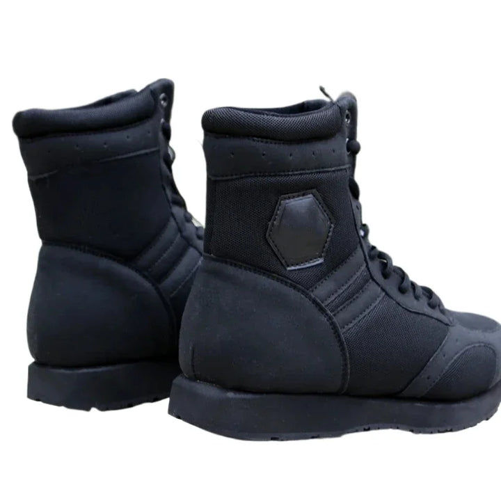 Robuste schwarze Herren Knöchelhohe Stiefel, bequem für Alltag & Outdoor-Abenteuer.