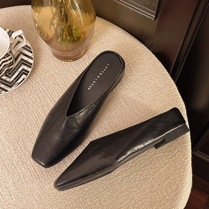 Hochwertige Damen Slipper mit stützender Sohle & niedrigem Schnitt. Flache Bequemschuhe für stilvollen Komfort.