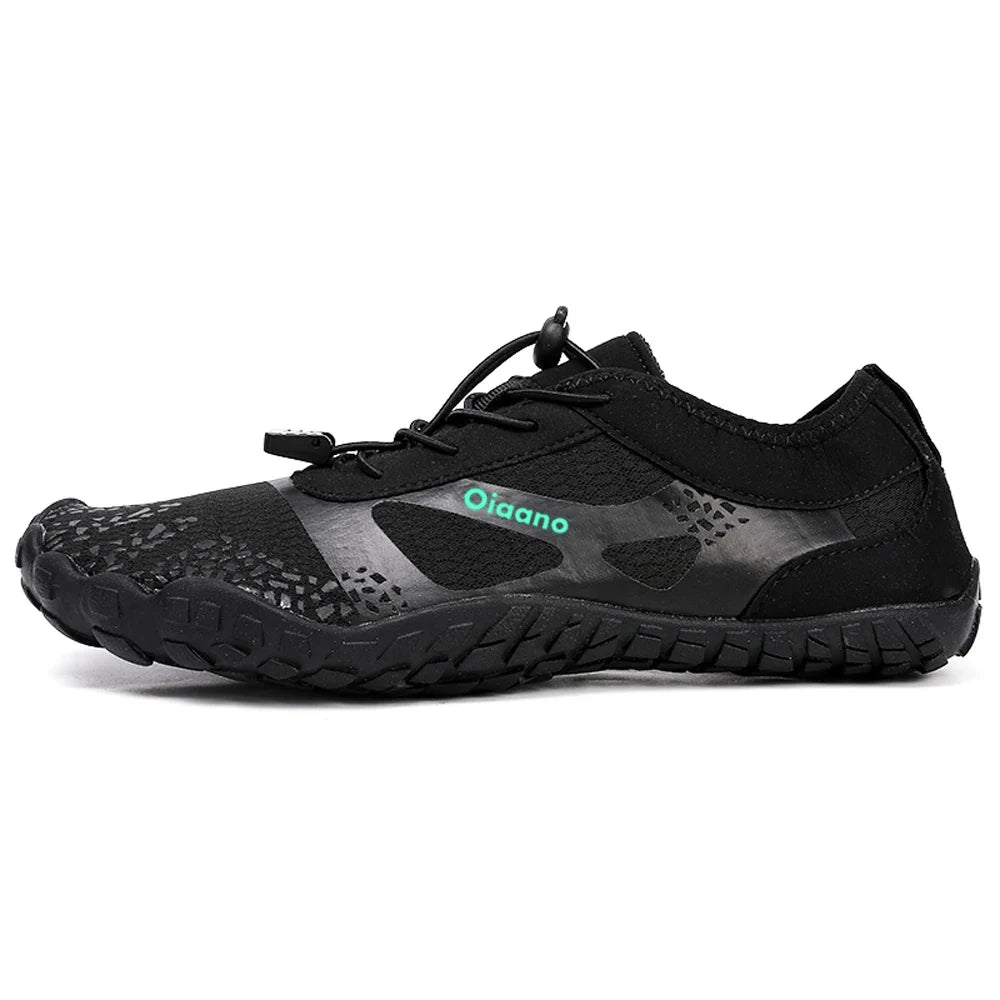Leichte Herren Aquaschuhe mit atmungsaktivem Mesh, schnelltrocknend für Komfort beim Schwimmen, Strand & Wassersport.