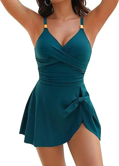 Modischer Damen Schwimmanzug Elena: Elegant & figurformend. Die perfekte Strandmode für den Sommer.