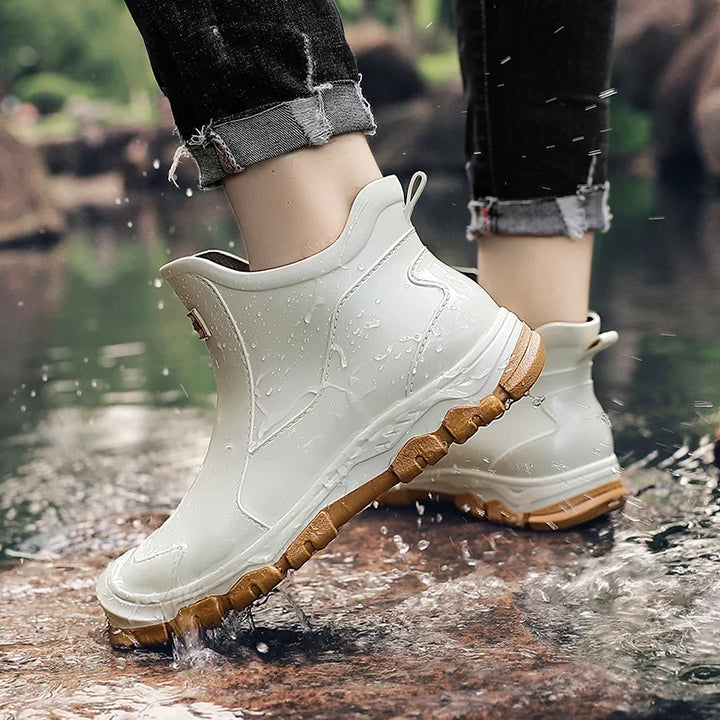 Hochwertige robuste Herren Schnürstiefel, ideal für Outdoor & Winter. Bequeme, langlebige Freizeitschuhe.