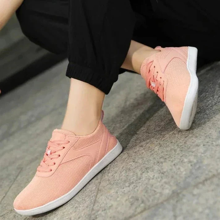 Sportliche Herren Schnürschuhe mit Barfuß-Design, perfekt für Wanderungen & Outdoor.