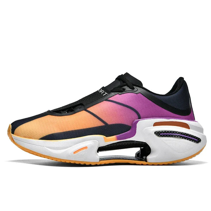 Perfekte Herren Sportschuhe: Sneaker mit Dämpfung, Stabilität und hervorragender Traktion.
