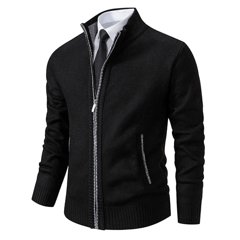 Moderne Herren Sportjacke mit Stehkragen, als Basic Freizeitjacke für diverse Anlässe tragbar.