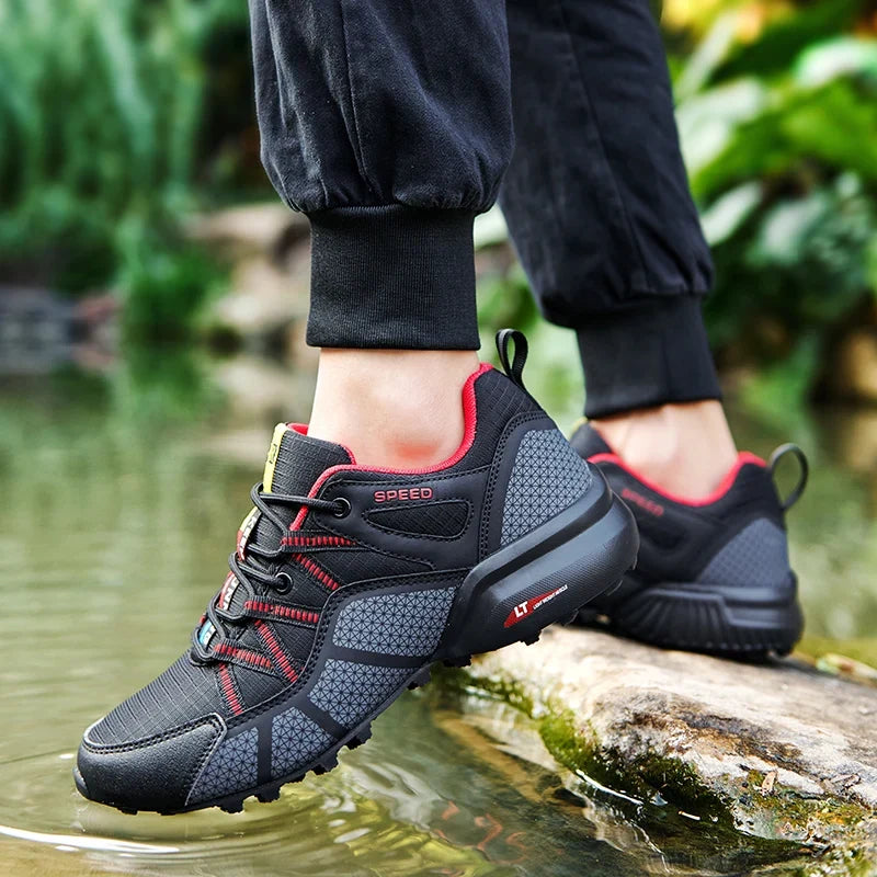 Robuste Herren-Outdoorschuhe, rutschfest, für Wanderungen. Langlebige Trekkingschuhe mit starker Griffigkeit.