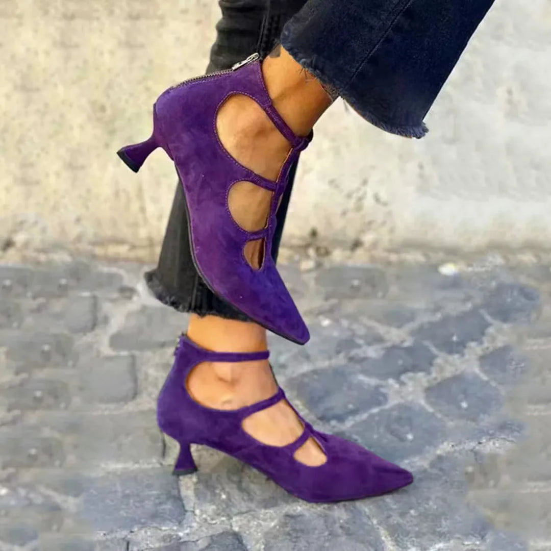 Rote Damenschuhe: Stiletto Pumps mit spitzer Zehe. Ideal als stilvolle Sommerschuhe für besondere Anlässe.