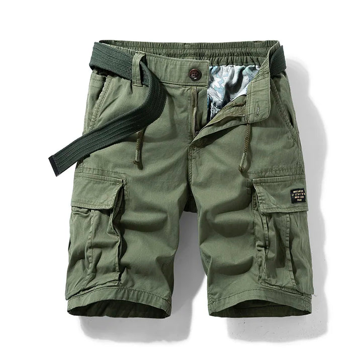 Modische Herren Cargo-Shorts in Grau, perfekt für warme Sommertage & entspannte Freizeit-Looks.