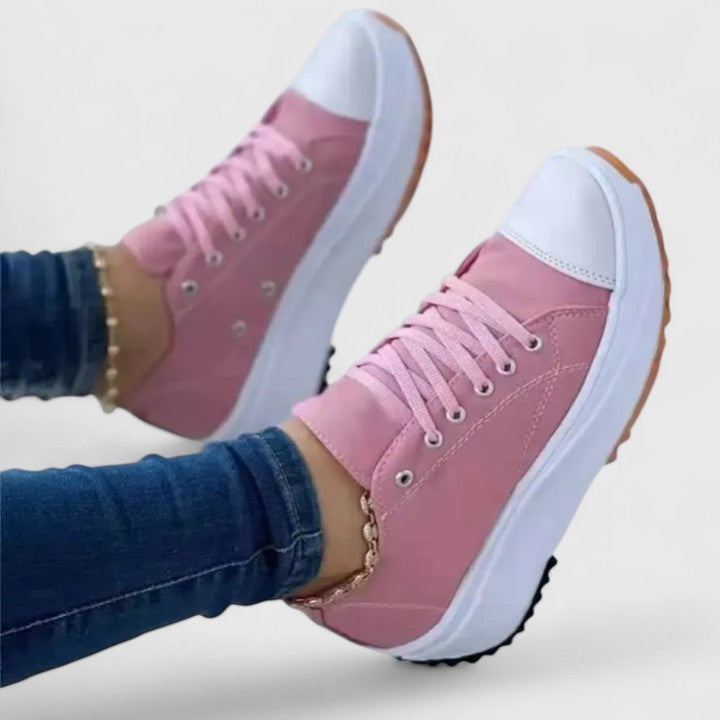 Moderne Komfortschuhe für Damen: Bequeme Sneaker, leicht und sportlich für jeden Anlass.