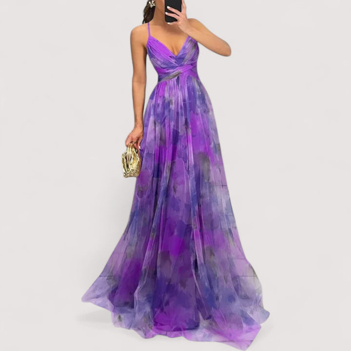Elegantes Damen Abendkleid, mit figurbetonter Silhouette und verdrehtem Oberteil, für besondere Anlässe.