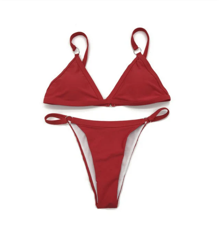 Hochwertiger Damen-Bikini mit verstellbaren Trägern, nachhaltiger Zweiteiler für Bademode und Sommer.