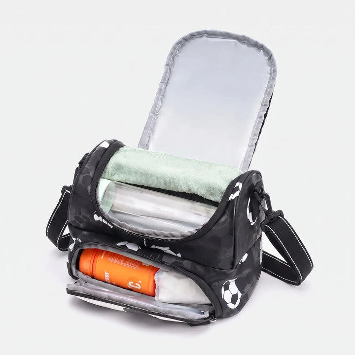 Sportlicher Schulrucksack mit auffälligem Fußball-Design für junge Schulkinder; geeignet für Mädchen und Jungen.