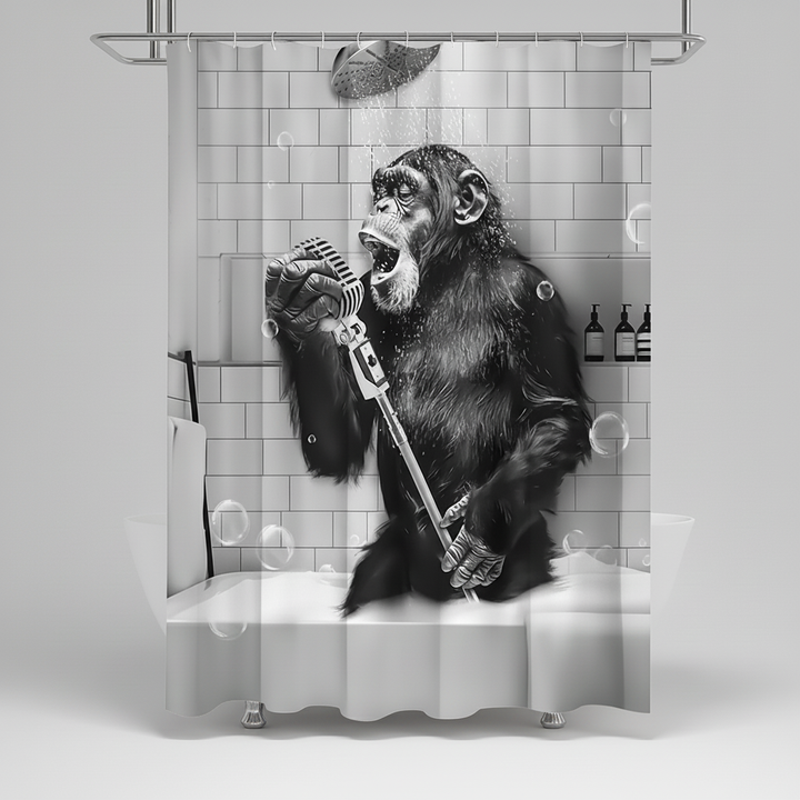 ShowerChimp Duschvorhang: Wasserdicht, Schwarz-Weiß, lustiges Affenmotiv für ein einzigartiges Badezimmer.