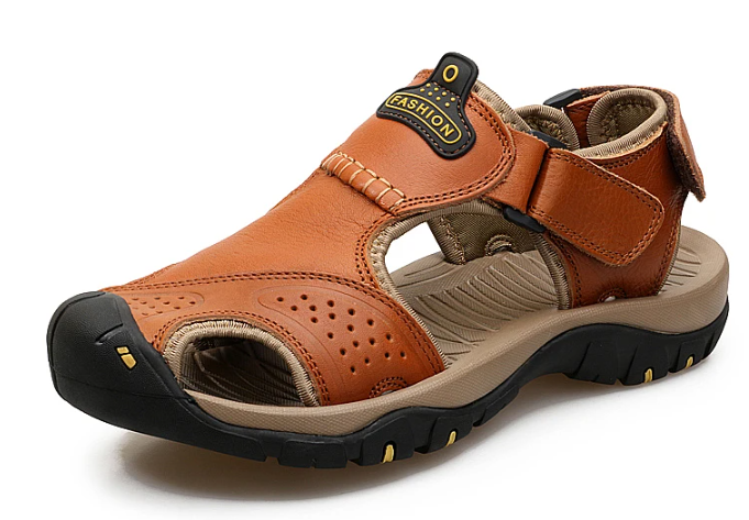 Gepolsterte Herren Komfortschuhe: Sommersandalen mit breiter Passform für entspannte Tage.