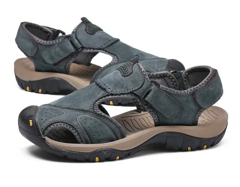Herren Komfort-Sandalen: Schlupf, breite Passform und rutschfeste Sohle für maximale Sicherheit.